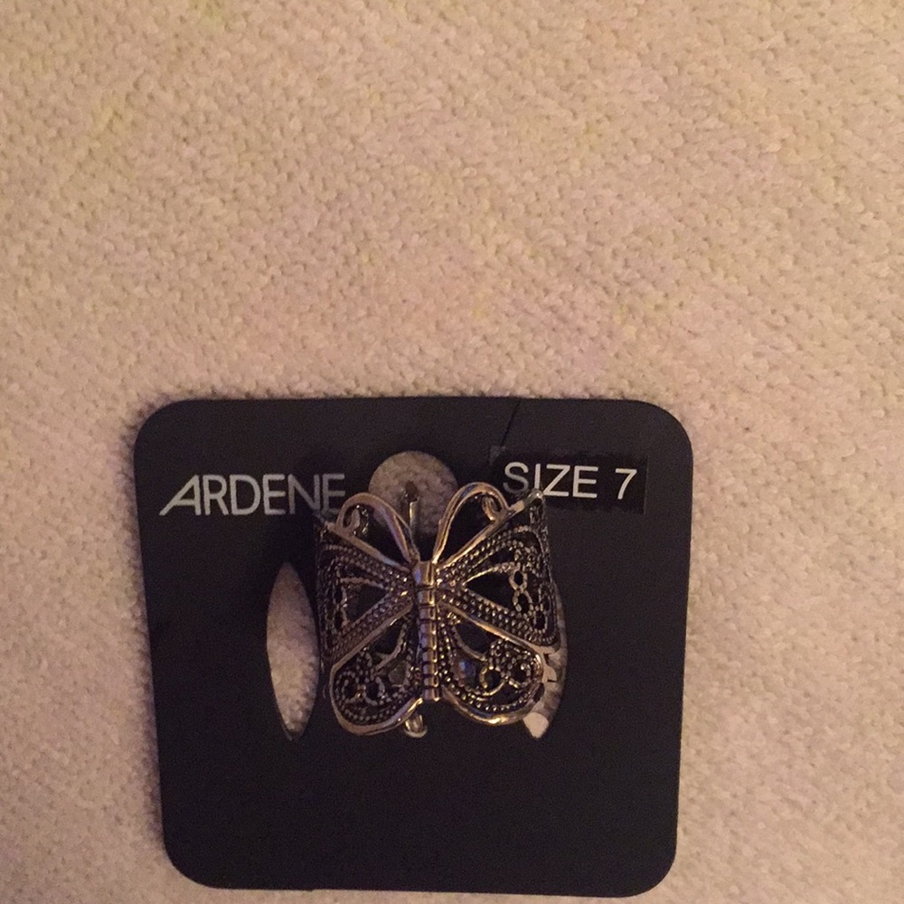 Ardene ring size 7 - Picture 2 of 4